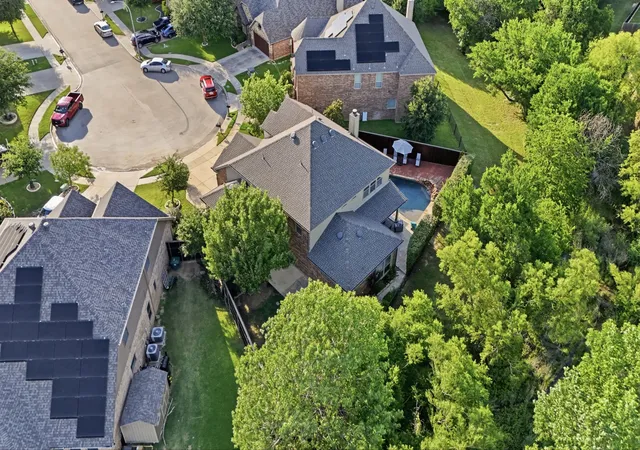 Photo 4 of Single family home for sale at 4541 Seventeen Lakes Ct, Roanoke, TX 76262 | MLS# 21287342 | Listing updated on 2026-10-01