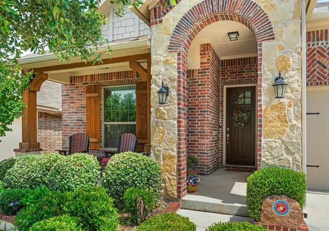 Photo 1 of Sale Pending at 5648 Salt Springs Dr, Fort Worth, TX 76179 | MLS# 21287515 | Listing updated on 2026-07-31