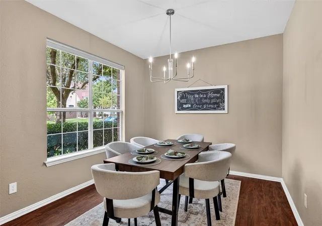 Photo 4 of Single family home for sale at 812 Cascades Dr, Allen, TX 75002 | MLS# 21281309 | Listing updated on 2026-09-12