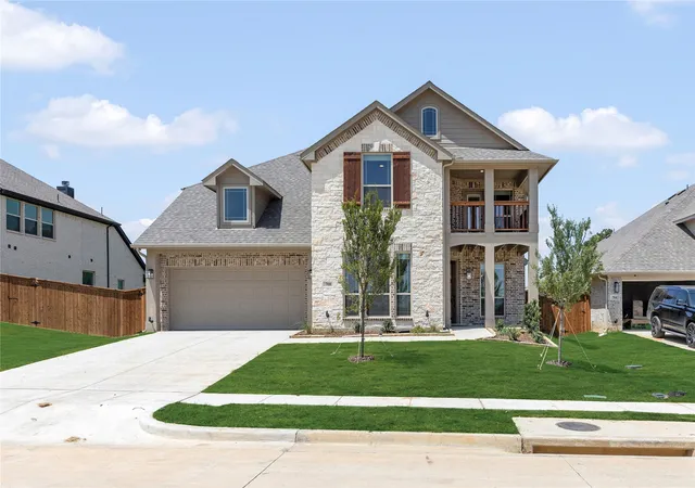 Photo 3 of Single family home for sale at 708 Condor St, Joshua, TX 76058 | MLS# 21288762 | Listing updated on 2026-09-11
