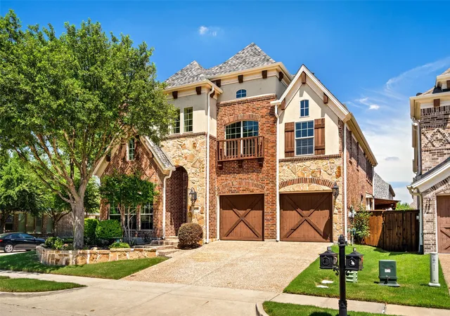 Photo 3 of Single family home for sale at 8255 Lindsay Gdns, The Colony, TX 75056 | MLS# 21288427 | Listing updated on 2026-09-14