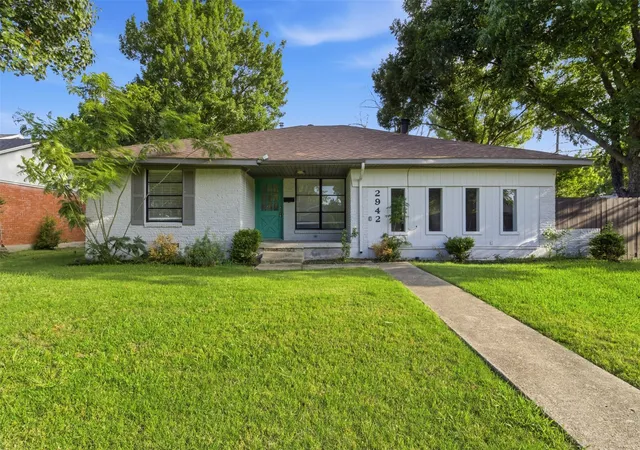 Photo 1 of Single family home for sale at 2942 Townsend Dr, Dallas, TX 75229 | MLS# 21280613 | Listing updated on 2026-08-01