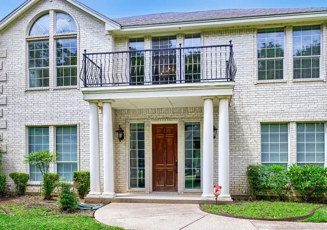 Photo 3 of Single family home for sale at 3601 Cliffwood Dr, Alvarado, TX 76009 | MLS# 21268947 | Listing updated on 2026-09-15