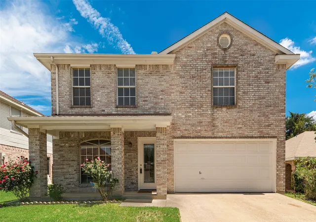 Photo 1 of Sale Pending at 1412 Santa Elena Plz, Dallas, TX 75211 | MLS# 21286129 | Listing updated on 2026-09-17
