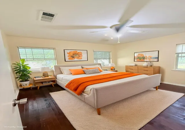 Photo 4 of Single family home for sale at 11827 Gaston Pkwy, Dallas, TX 75218 | MLS# 21289034 | Listing updated on 2026-09-14