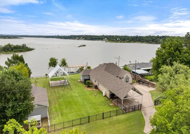 Photo 1 of Sale Pending at 3226 Sunrise Ct, Granbury, TX 76048 | MLS# 21288562 | Listing updated on 2026-08-01