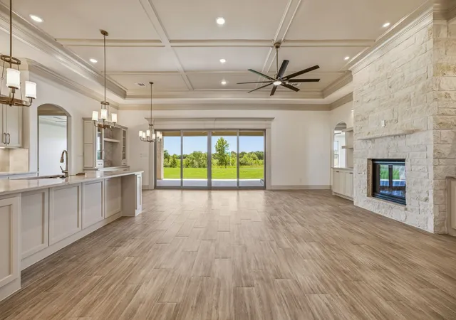 Photo 3 of Single family home for sale at 107 Eagle Ct, Glen Rose, TX 76077 | MLS# 21287798 | Listing updated on 2026-07-30