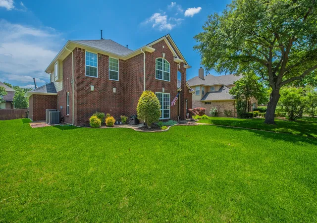 Photo 2 of Sale Pending at 3324 Duval Dr, Plano, TX 75025 | MLS# 21285290 | Listing updated on 2026-07-30