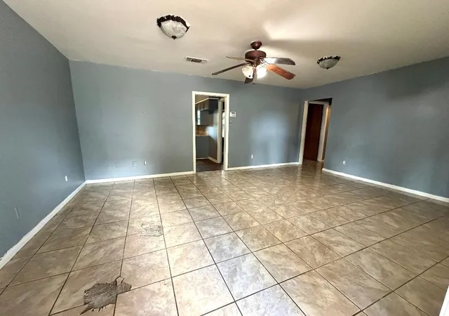 Photo 2 of Single family home for sale at 3044 Karla Cir, Shreveport, LA 71118 | MLS# 21289598 | Listing updated on 2026-07-31