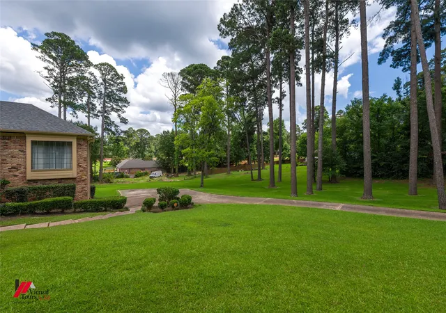 Photo 3 of Single family home for sale at 3073 Risinger Dr, Shreveport, LA 71119 | MLS# 21287082 | Listing updated on 2026-08-02