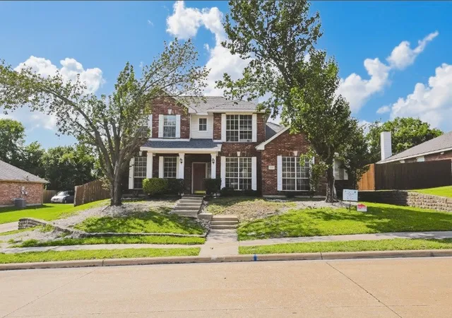 Photo 1 of Sale Pending at 2505 Saddlehorn Dr, Mesquite, TX 75181 | MLS# 21281544 | Listing updated on 2026-07-31