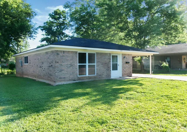 Photo 2 of Sale Pending at 1425 Cynthia Ln, Bossier City, LA 71112 | MLS# 21289851 | Listing updated on 2026-09-10