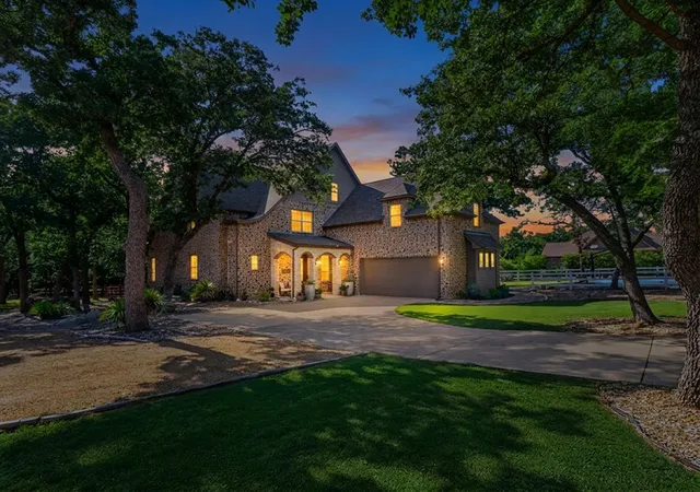Photo 3 of Single family home for sale at 6741 Blackjack Oaks Rd, Aubrey, TX 76227 | MLS# 21276349 | Listing updated on 2026-09-09