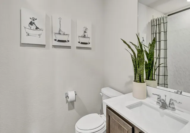 Photo 3 of Single family home for sale at 124 Pheasant Run Rd, Terrell, TX 75160 | MLS# 21289914 | Listing updated on 2026-10-02