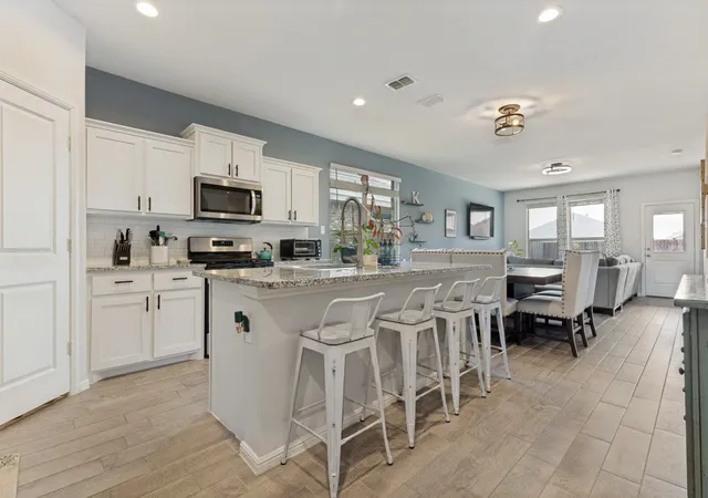 Photo 3 of Single family home for sale at 5229 Blue Night Dr, Fort Worth, TX 76179 | MLS# 21289963 | Listing updated on 2026-09-19