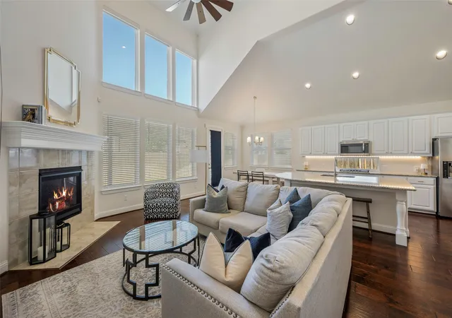 Photo 2 of Single family home for sale at 4000 Silk Vine Ct, Roanoke, TX 76262 | MLS# 21288387 | Listing updated on 2026-08-02