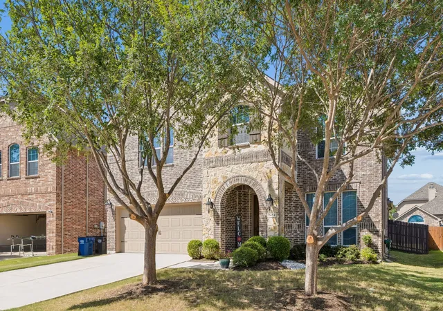 Photo 2 of Single family home for sale at 2452 Elm Valley Dr, Little Elm, TX 75068 | MLS# 21287780 | Listing updated on 2026-09-10