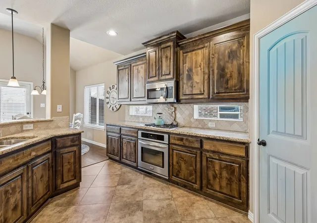 Photo 3 of Single family home for sale at 2452 Elm Valley Dr, Little Elm, TX 75068 | MLS# 21287780 | Listing updated on 2026-09-10