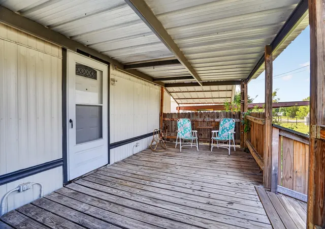 Photo 4 of Manufactured home for sale at 7601 River Run, Granbury, TX 76049 | MLS# 21276334 | Listing updated on 2026-09-15