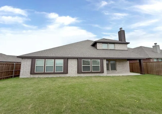 Photo 3 of Single family home for sale at 2304 Lonsdale Dr, Venus, TX 76084 | MLS# 21290270 | Listing updated on 2026-09-30
