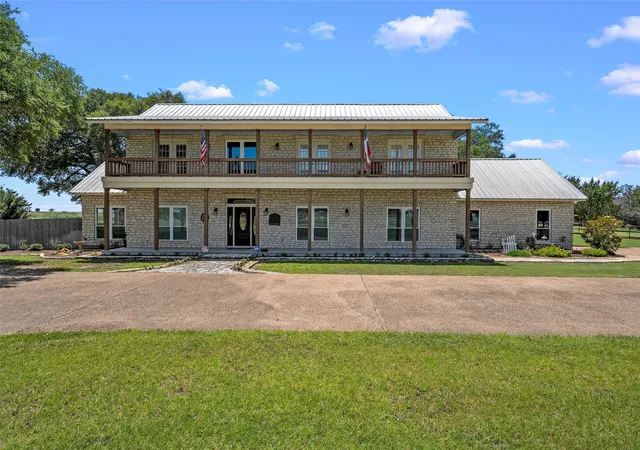 Photo 3 of Sale Pending at 1010 Chapman Rd, Crawford, TX 76638 | MLS# 21245876 | Listing updated on 2026-09-25