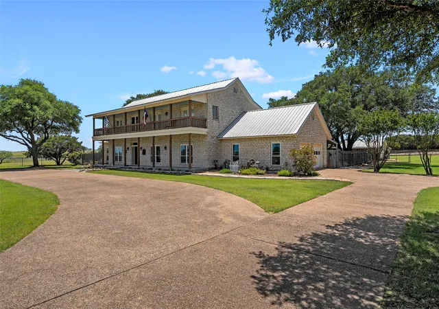 Photo 3 of Sale Pending at 1010 Chapman Rd, Crawford, TX 76638 | MLS# 21245876 | Listing updated on 2026-09-25