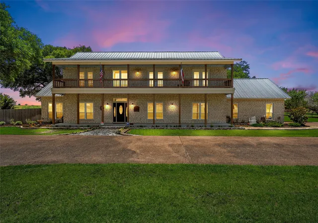 Photo 4 of Sale Pending at 1010 Chapman Rd, Crawford, TX 76638 | MLS# 21245876 | Listing updated on 2026-09-25