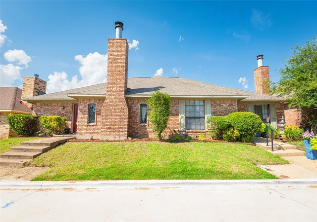 Photo 1 of Single family home for sale at 504 506 Cedar Elm Ln, Allen, TX 75002 | MLS# 21290622 | Listing updated on 2026-10-01