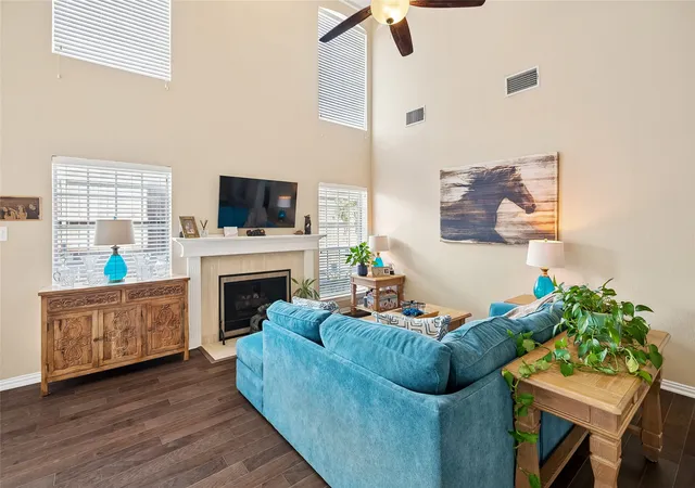 Photo 3 of Single family home for sale at 14592 Princeton Ct, Addison, TX 75001 | MLS# 21284892 | Listing updated on 2026-09-09
