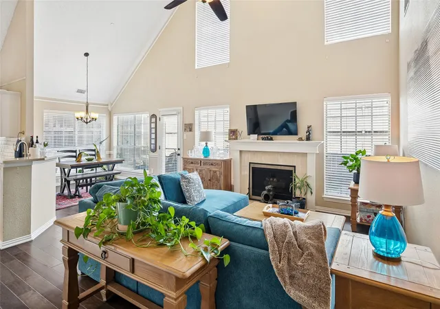 Photo 4 of Single family home for sale at 14592 Princeton Ct, Addison, TX 75001 | MLS# 21284892 | Listing updated on 2026-09-09