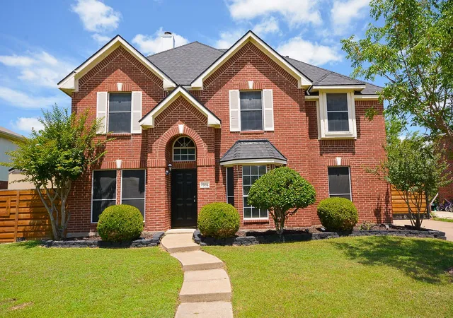 Photo 1 of Single family home for sale at 7305 Gillon Dr, Rowlett, TX 75089 | MLS# 21289656 | Listing updated on 2026-10-04