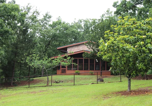 Photo 3 of Single family home for sale at 440 Vz County Road 4814, Ben Wheeler, TX 75754 | MLS# 21290868 | Listing updated on 2026-09-11