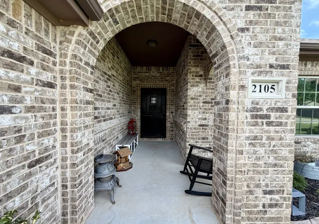 Photo 3 of Single family home for sale at 2105 Stonegate Blvd, Bridgeport, TX 76426 | MLS# 21290908 | Listing updated on 2026-09-12