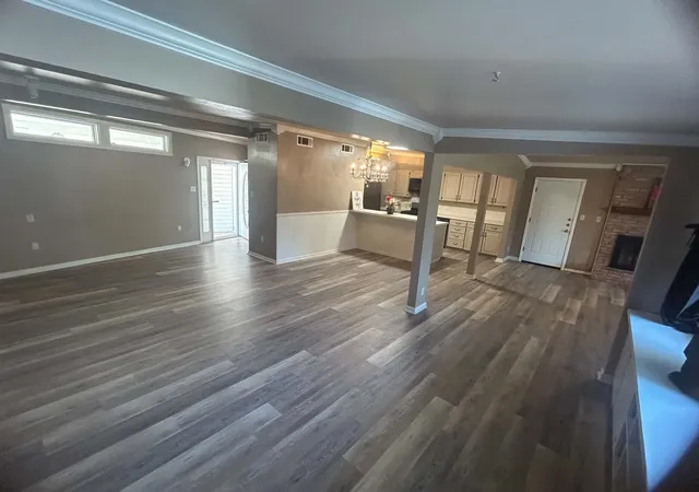 Photo 3 of Sale Pending at 1057 Westridge Dr, Abilene, TX 79605 | MLS# 21289503 | Listing updated on 2026-10-02
