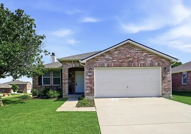 Photo 1 of Single family home for sale at 1701 Creek Bend Ln, Little Elm, TX 75068 | MLS# 21288474 | Listing updated on 2026-09-13