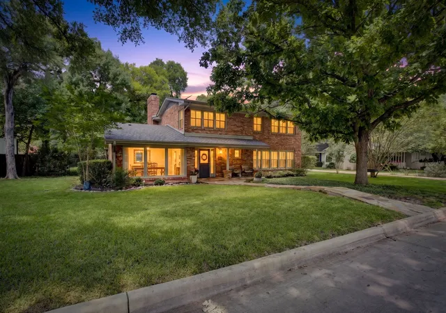 Photo 1 of Single family home for sale at 3712 Fox Hollow St, Fort Worth, TX 76109 | MLS# 21290093 | Listing updated on 2026-09-13