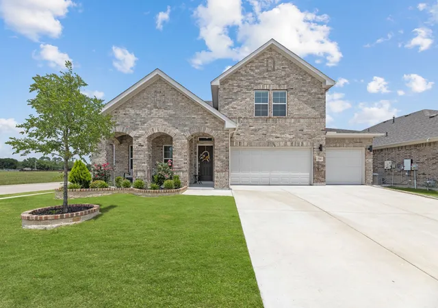 Photo 1 of Single family home for sale at 722 Cari Ln, Forney, TX 75126 | MLS# 21287593 | Listing updated on 2026-07-30