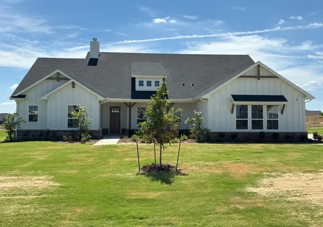 Photo 1 of Single family home for sale at 12413 Hornfels Dr, Krum, TX 76249 | MLS# 21289098 | Listing updated on 2026-09-13
