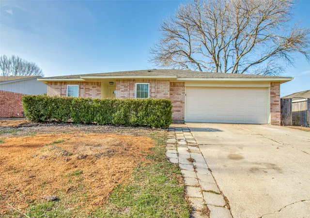 Photo 1 of Single family home for sale at 1825 Bette Dr, Mesquite, TX 75149 | MLS# 21290994 | Listing updated on 2026-09-11