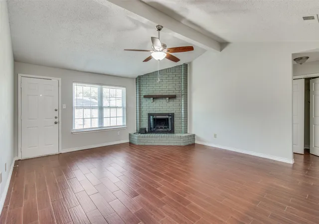 Photo 4 of Single family home for sale at 1825 Bette Dr, Mesquite, TX 75149 | MLS# 21290994 | Listing updated on 2026-09-11