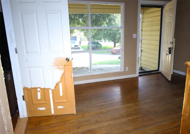 Photo 4 of Single family home for sale at 8101 Julie Ave, Fort Worth, TX 76116 | MLS# 21290438 | Listing updated on 2026-09-11