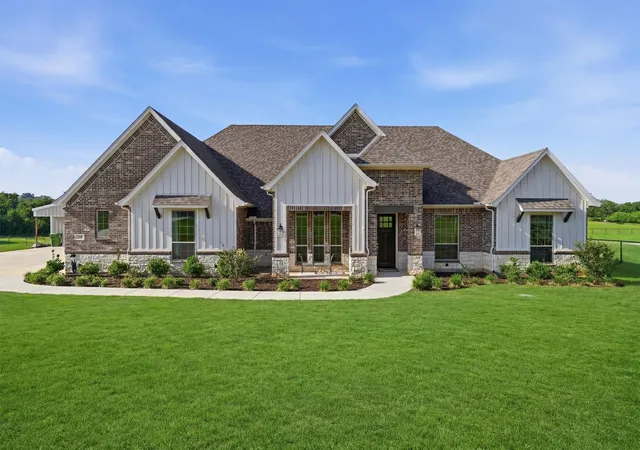 Photo 1 of Single family home for sale at 917 County Road 2175, Decatur, TX 76234 | MLS# 21290725 | Listing updated on 2026-09-12