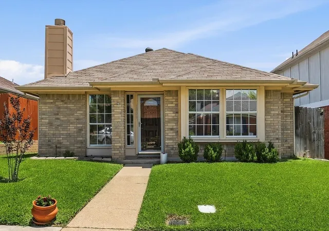 Photo 1 of Sale Pending at 1809 Water Oak Dr, Lewisville, TX 75067 | MLS# 21290912 | Listing updated on 2026-08-02