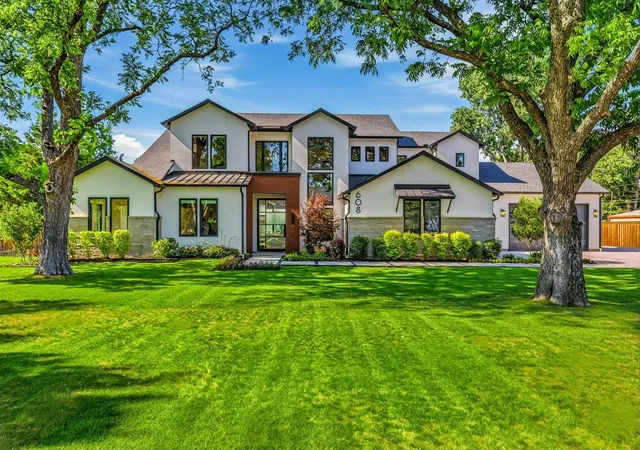 Photo 2 of Mansion for sale at 608 Shelton Dr, Colleyville, TX 76034 | MLS# 21290362 | Listing updated on 2026-10-01