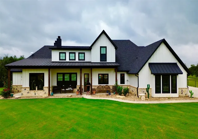 Photo 1 of Single family home for sale at 1096 Timber Hills Dr, Weatherford, TX 76087 | MLS# 21291841 | Listing updated on 2026-09-11