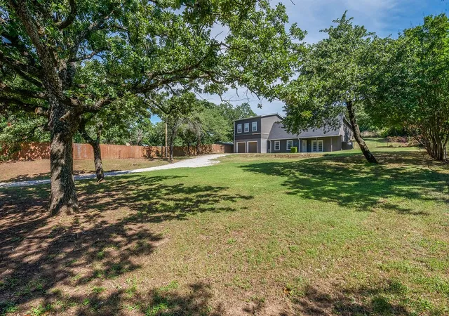 Photo 1 of Sale Pending at 1416 Apache Ct, Joshua, TX 76058 | MLS# 21291361 | Listing updated on 2026-09-15