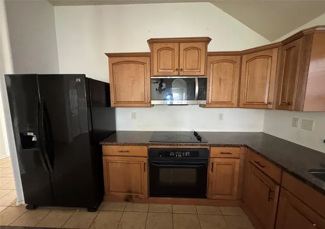 Photo 3 of Sale Pending at 2033 Meadow Park Dr, Princeton, TX 75407 | MLS# 21290260 | Listing updated on 2026-09-10