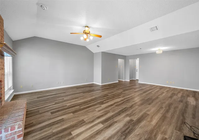 Photo 3 of Single family home for sale at 316 Evergreen Ct, Hewitt, TX 76643 | MLS# 21287195 | Listing updated on 2026-09-12