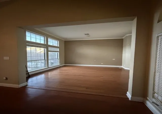 Photo 3 of Single family home for sale at 1409 Mayflower Ln, Lewisville, TX 75077 | MLS# 21284605 | Listing updated on 2026-09-21