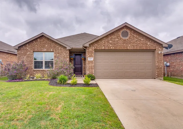 Photo 2 of Single family home for sale at 1417 Reiger Dr, Greenville, TX 75402 | MLS# 21291924 | Listing updated on 2026-10-02
